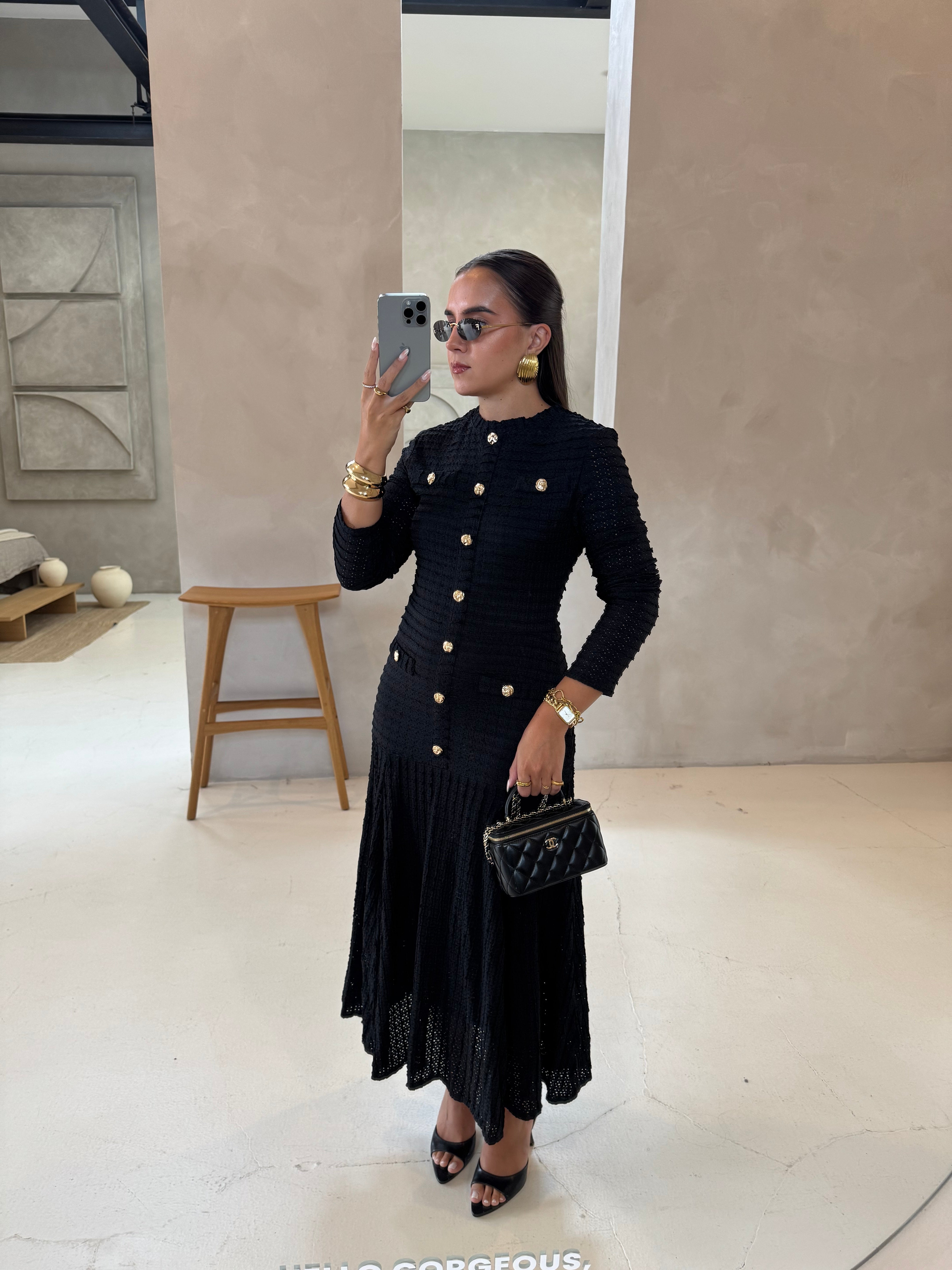 Robe JOYNA noire boutons dorés (9698)