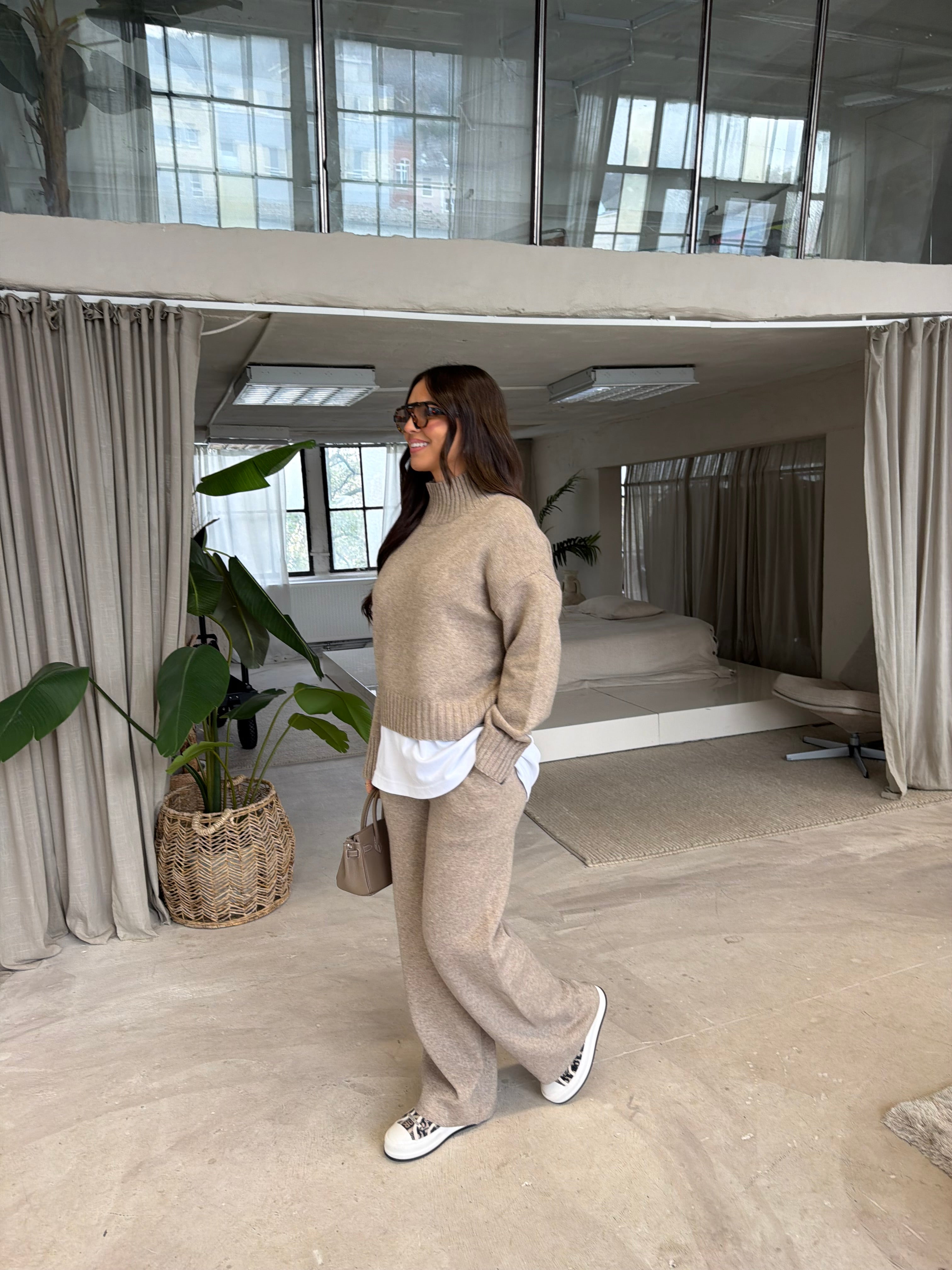 Ensemble EXA beige (1896-1898)