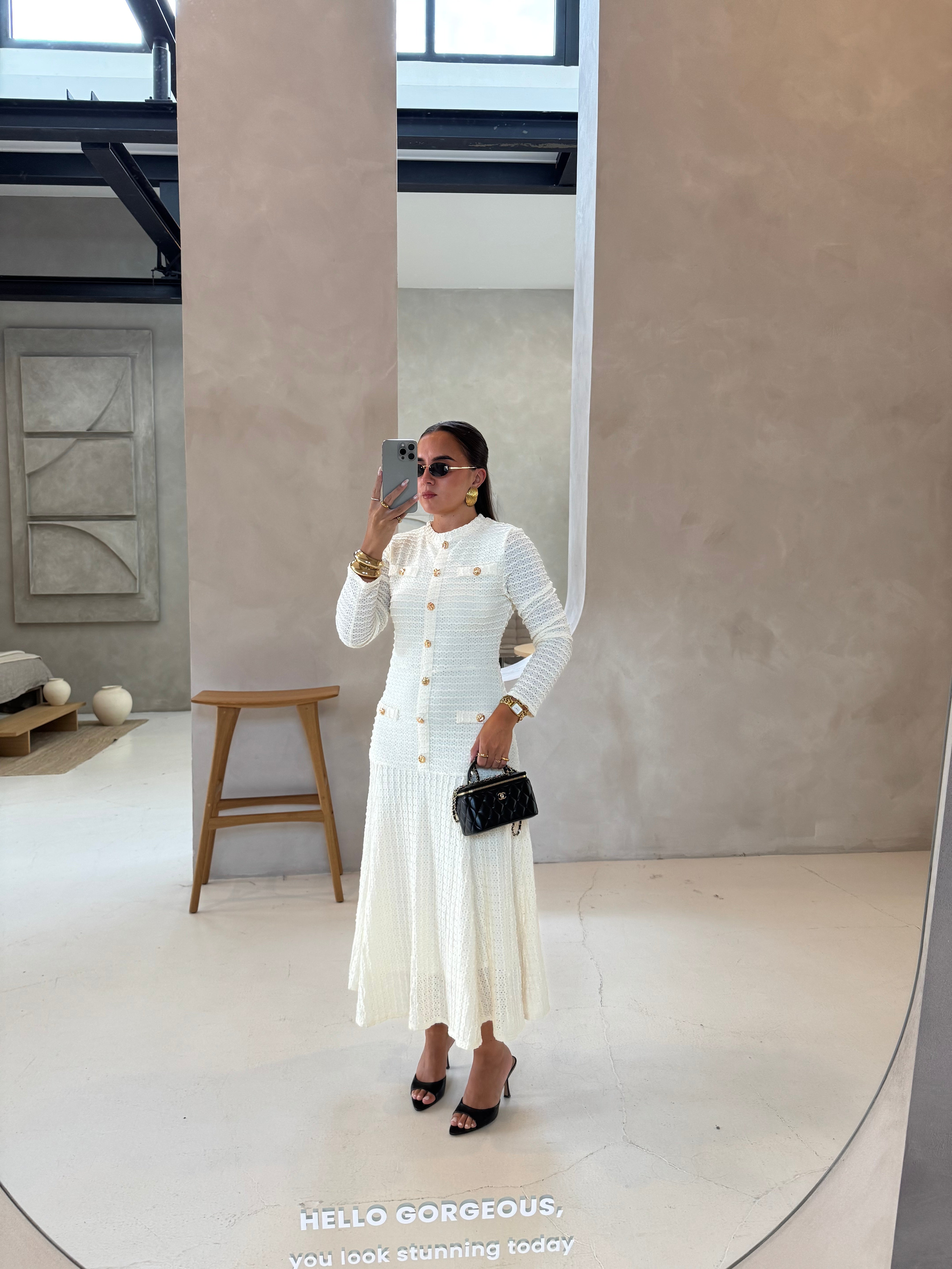 Robe JOYNA blanc boutons dorés (9698)