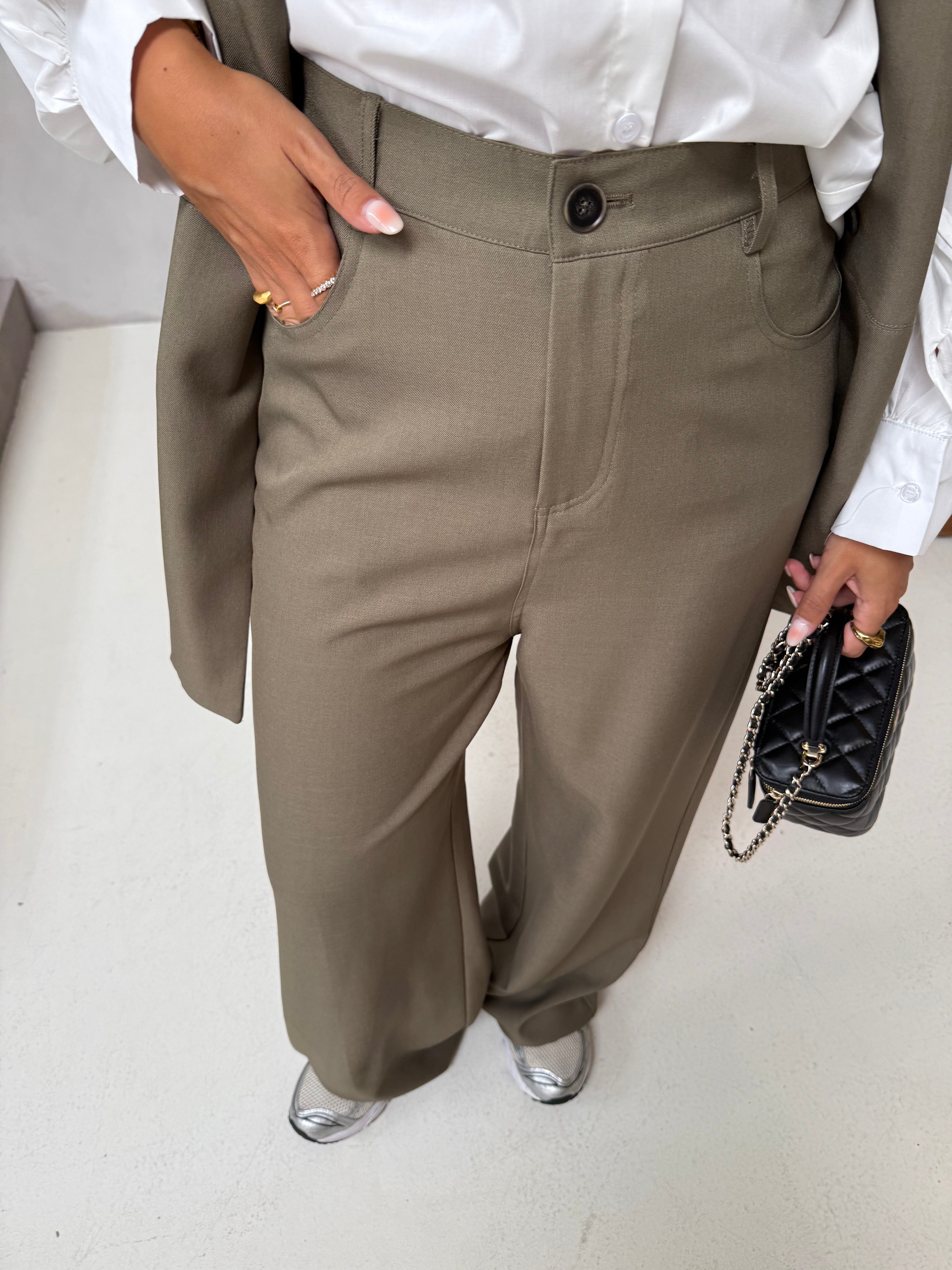 Pantalon droit basique kaki (P25211)