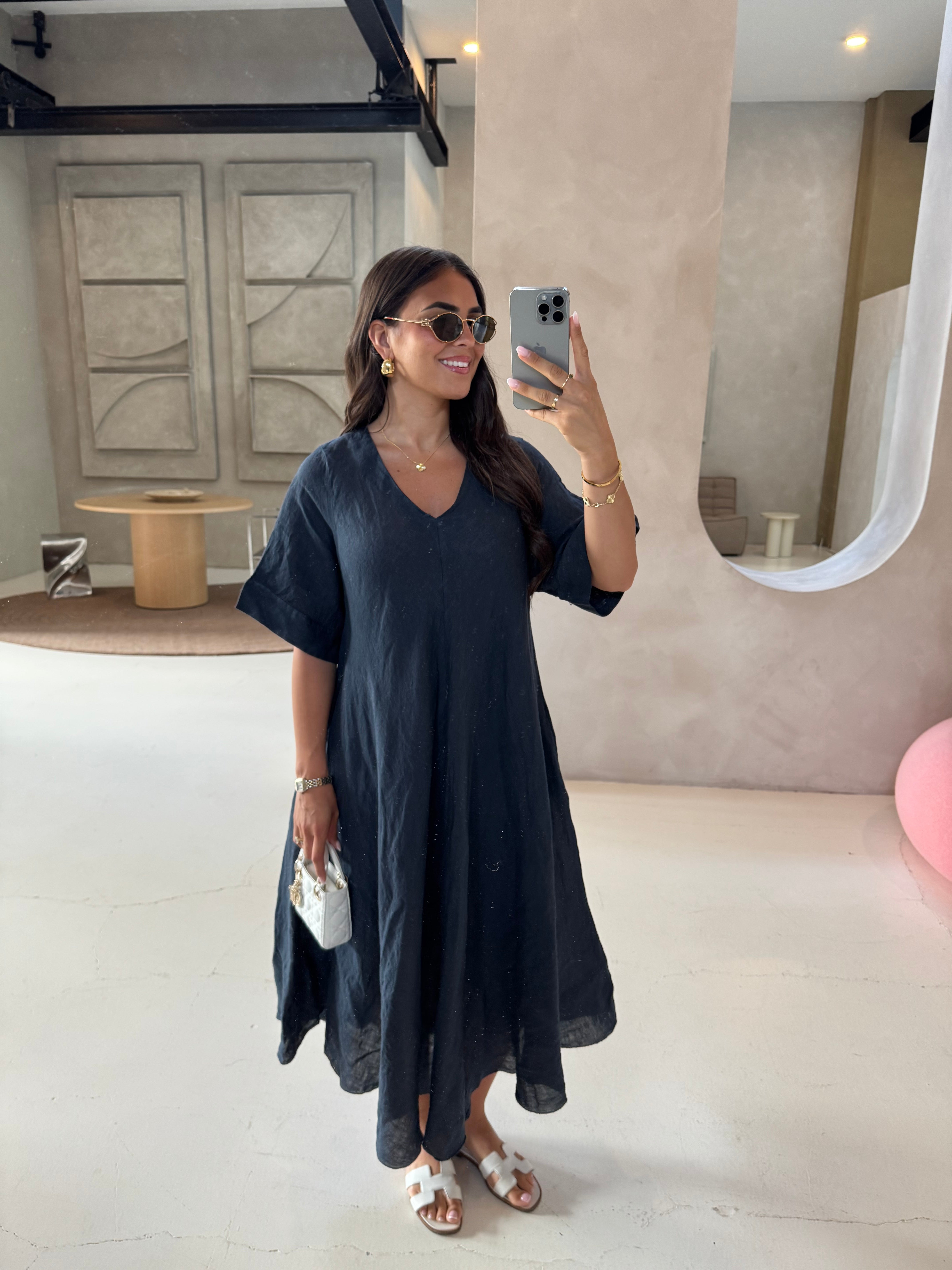 Robe SINAYA longue en lin bleue marine