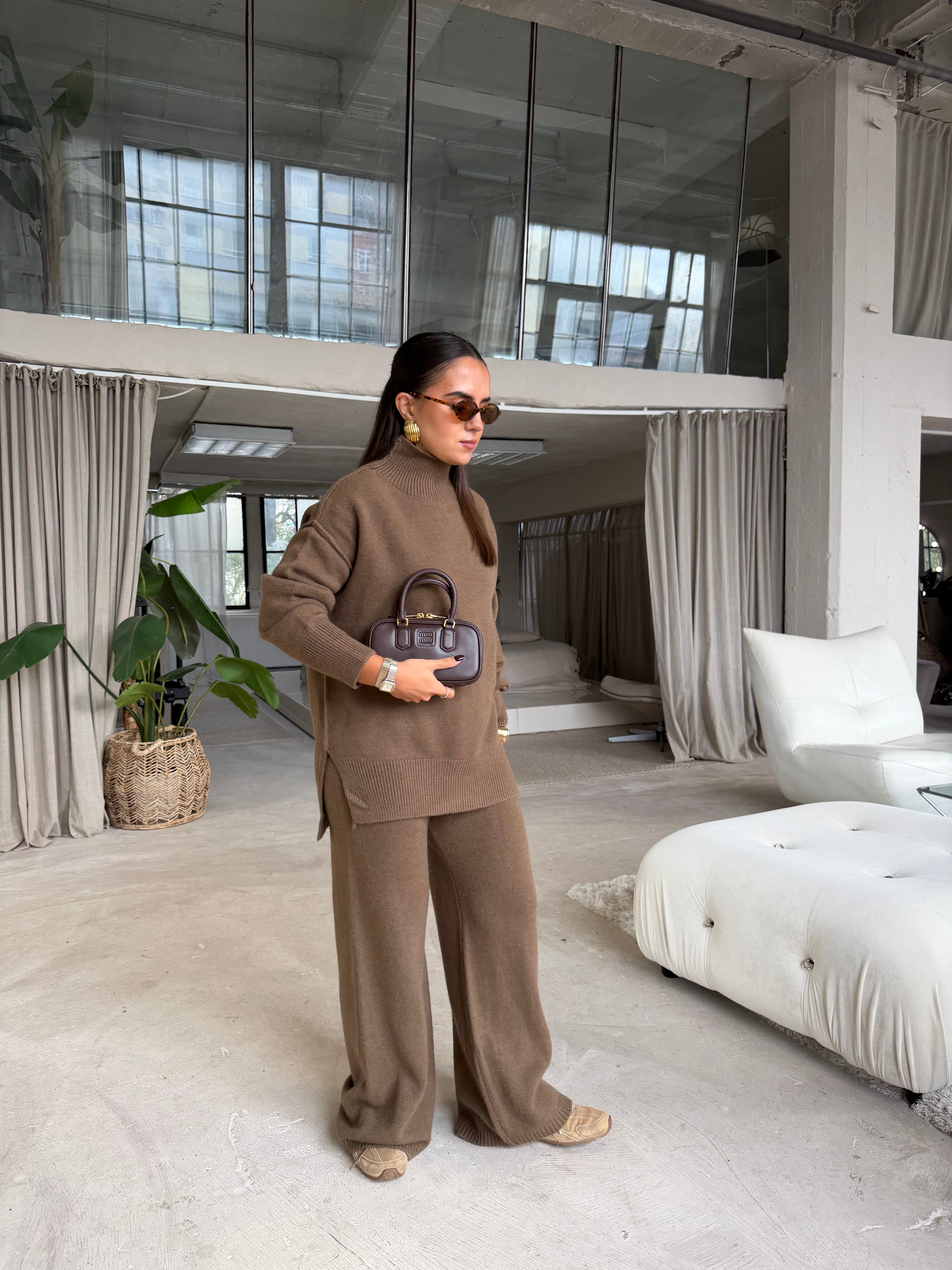 Ensemble COSY camel (JMT703)