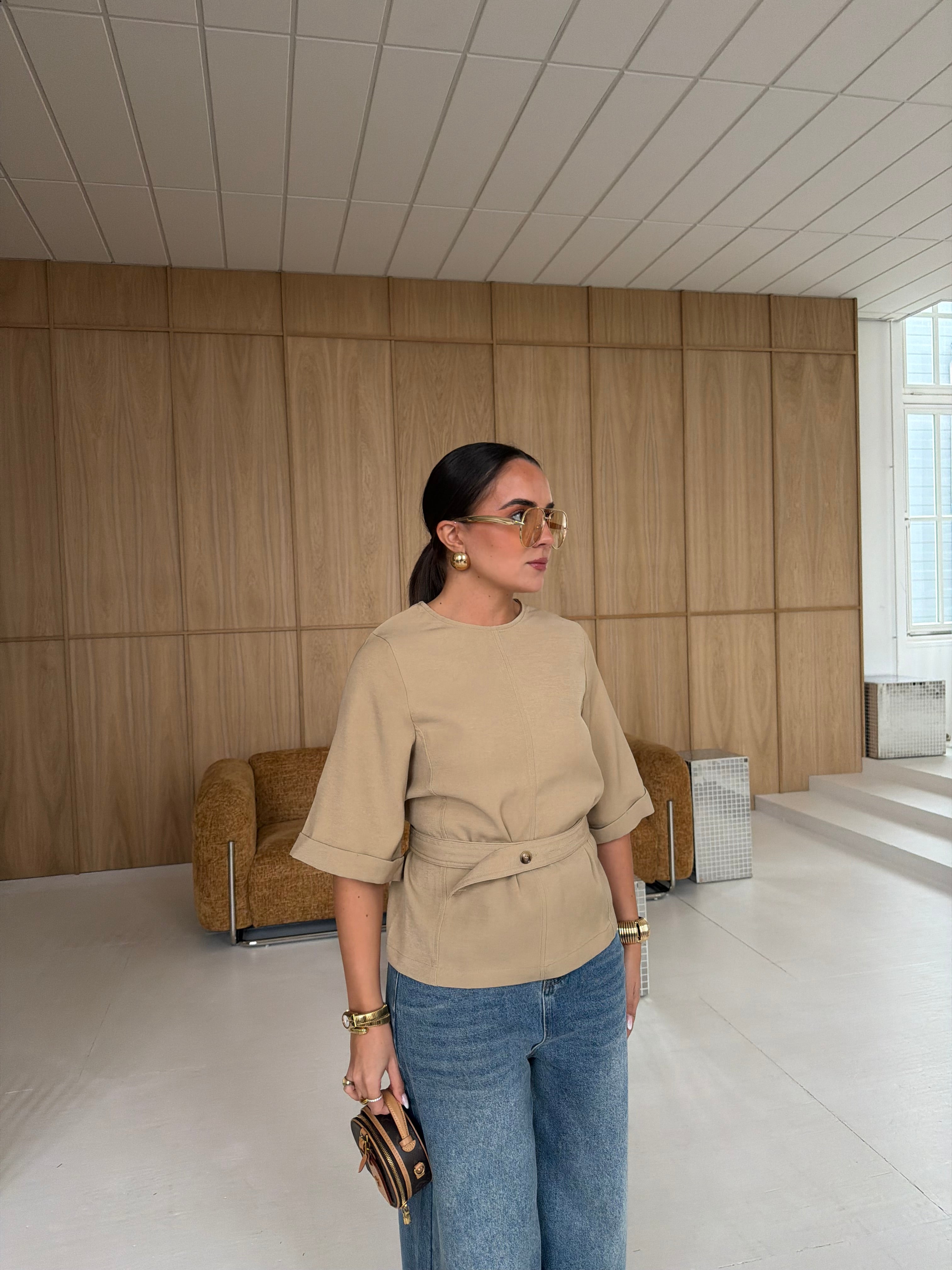 Top beige atelier (1653)