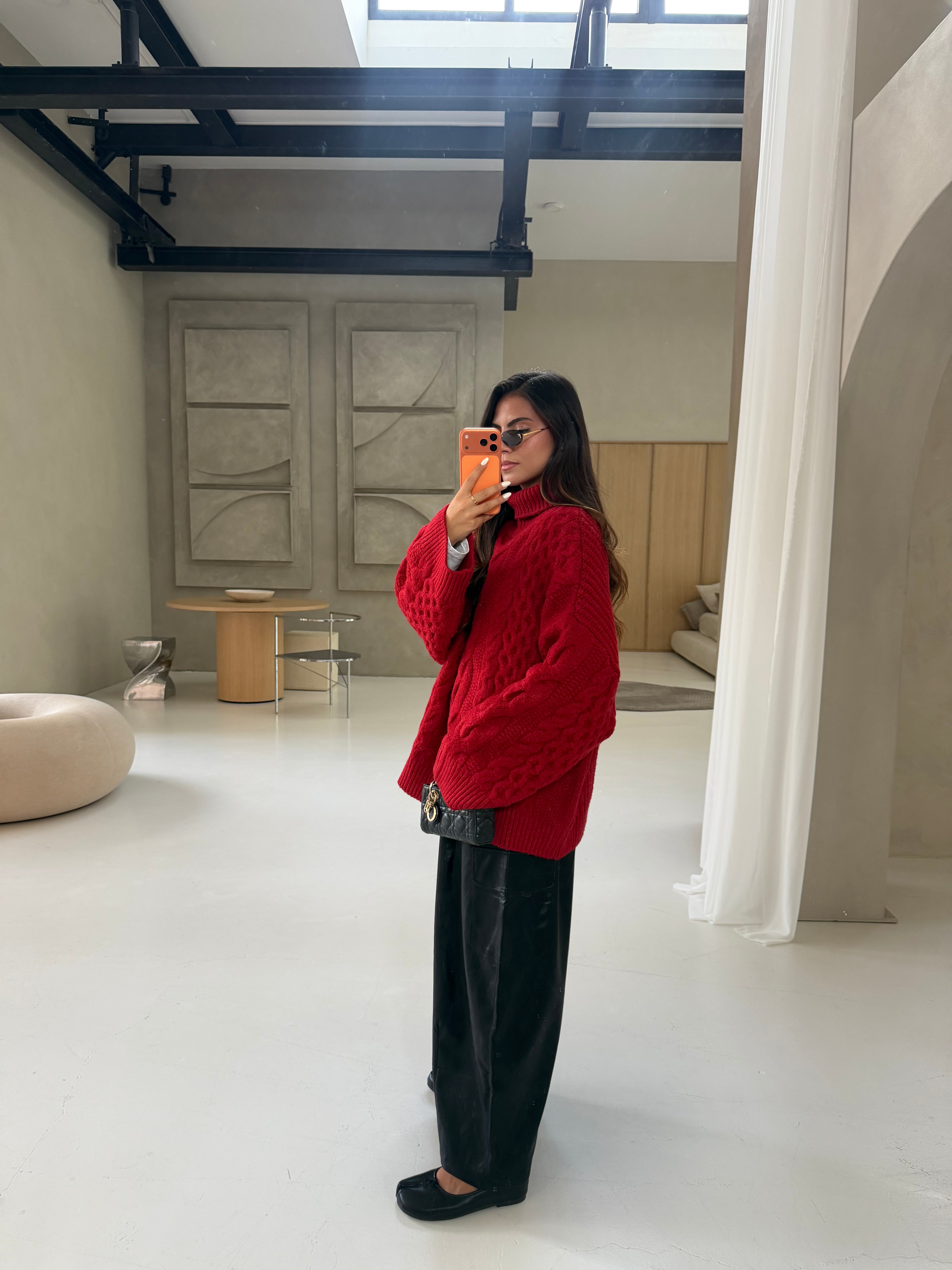 Pull col roulé rouge