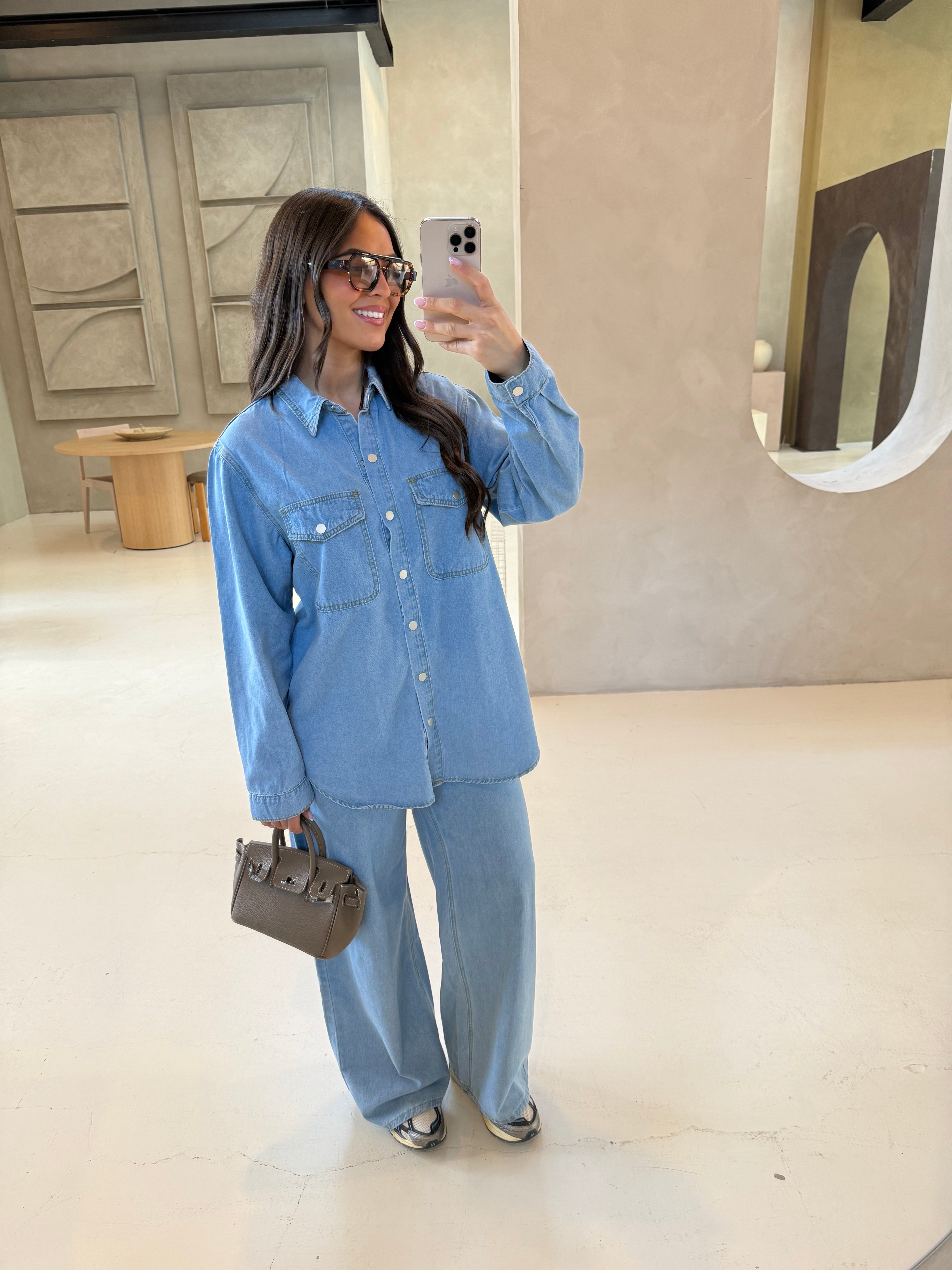 Ensemble en jean LOLA bleu clair (8952) | LA PETITE PARISIENNE