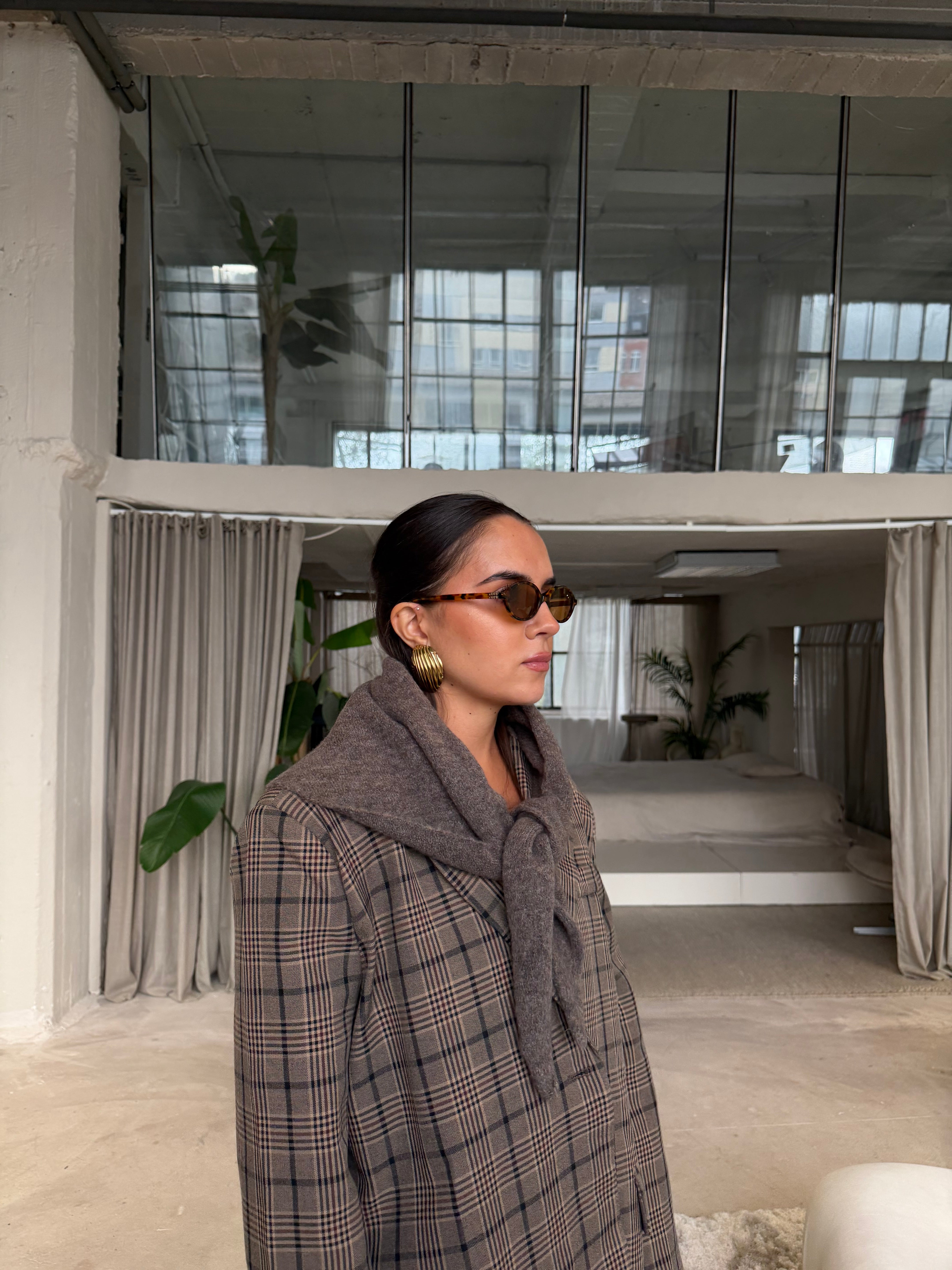 Écharpe taupe triangle