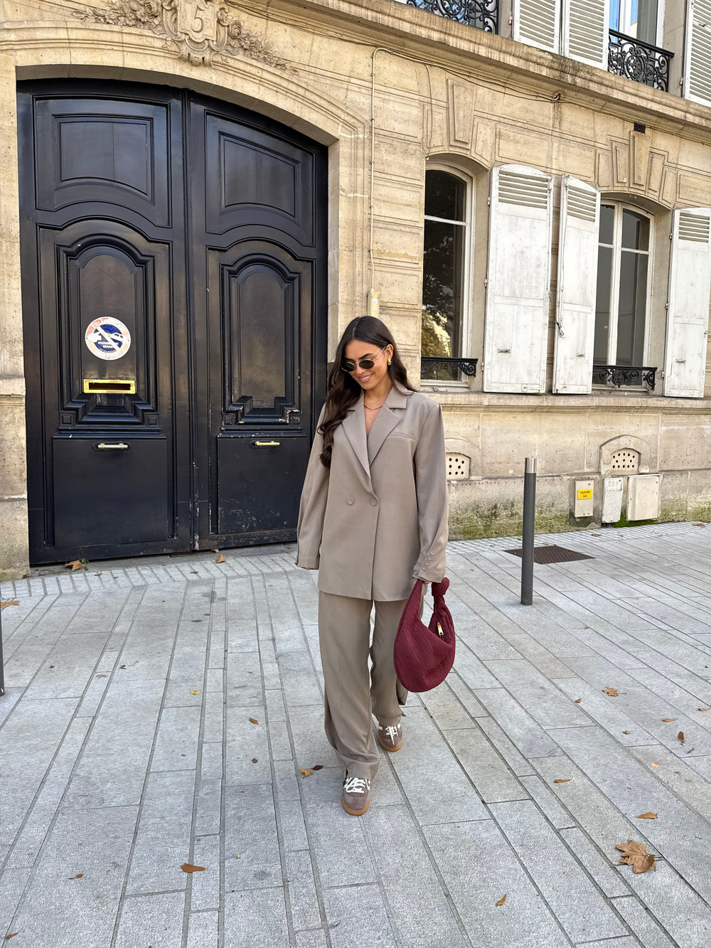 Combinaison Simili Cuir La Petite Parisienne – Modèle Olga Sans Manches Boutons