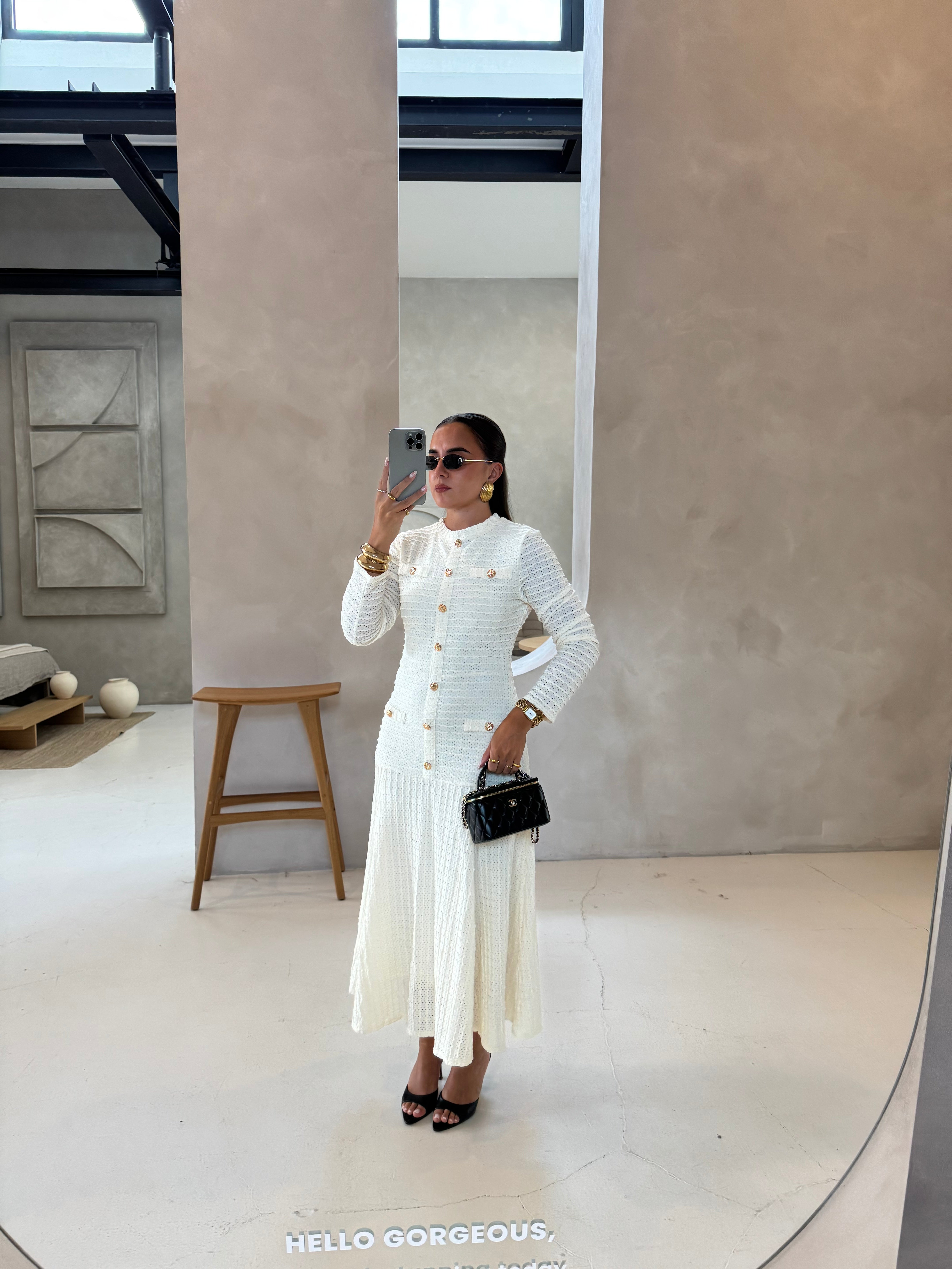 Robe JOYNA blanc boutons dorés (9698)