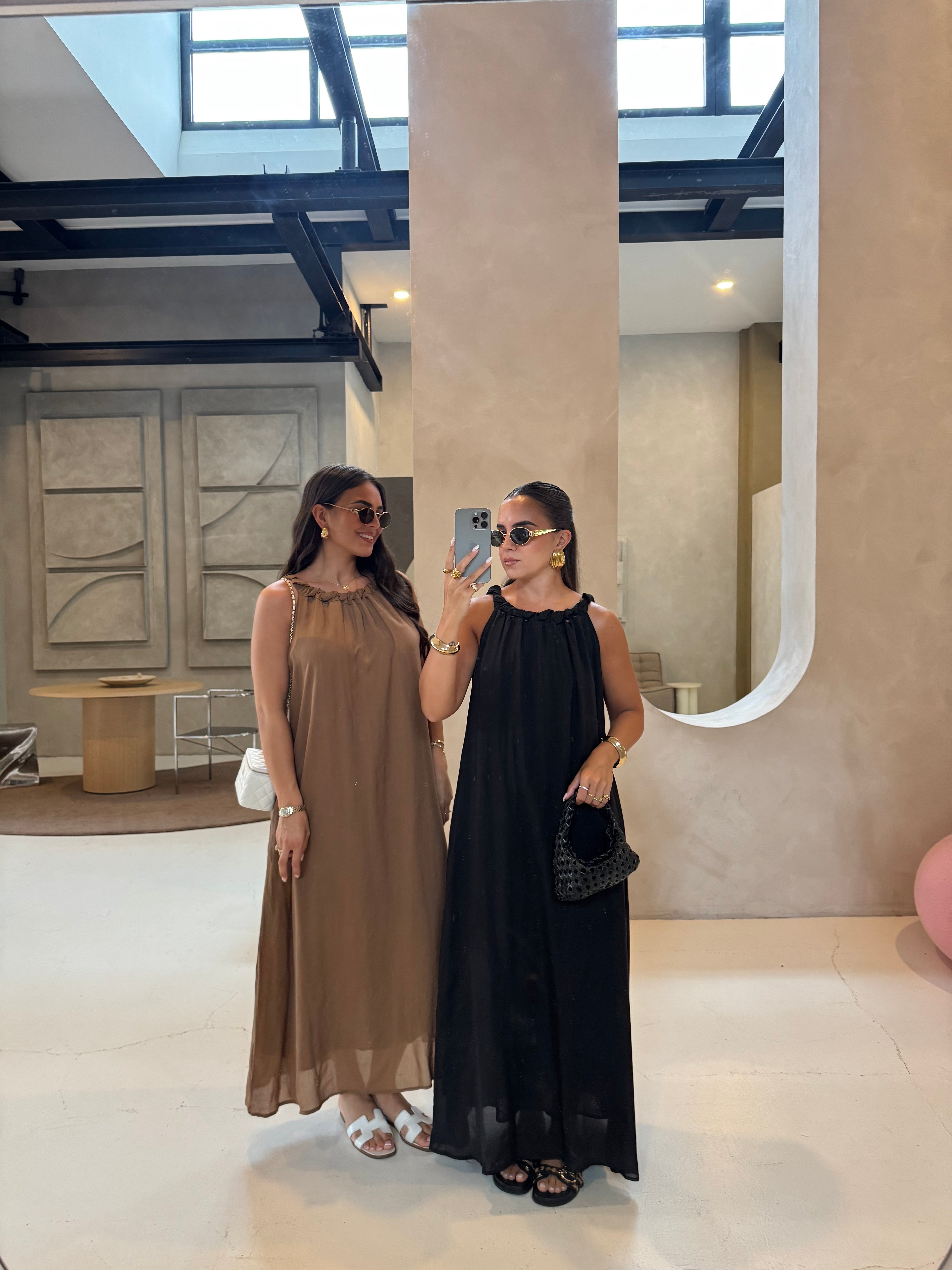 Robe SEYANA noire (SW709)