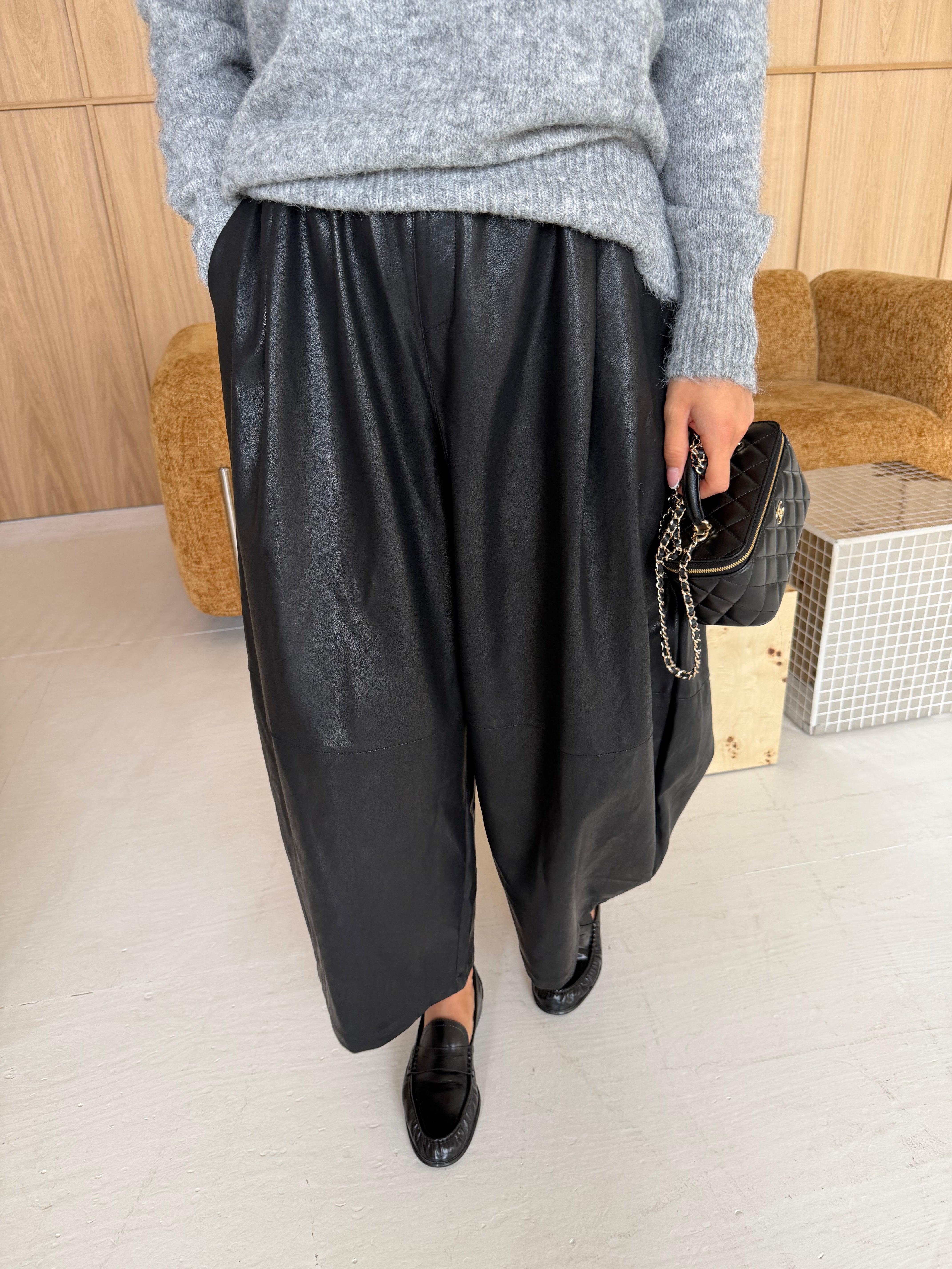 Pantalon ballon SIMILI noir (E9515)