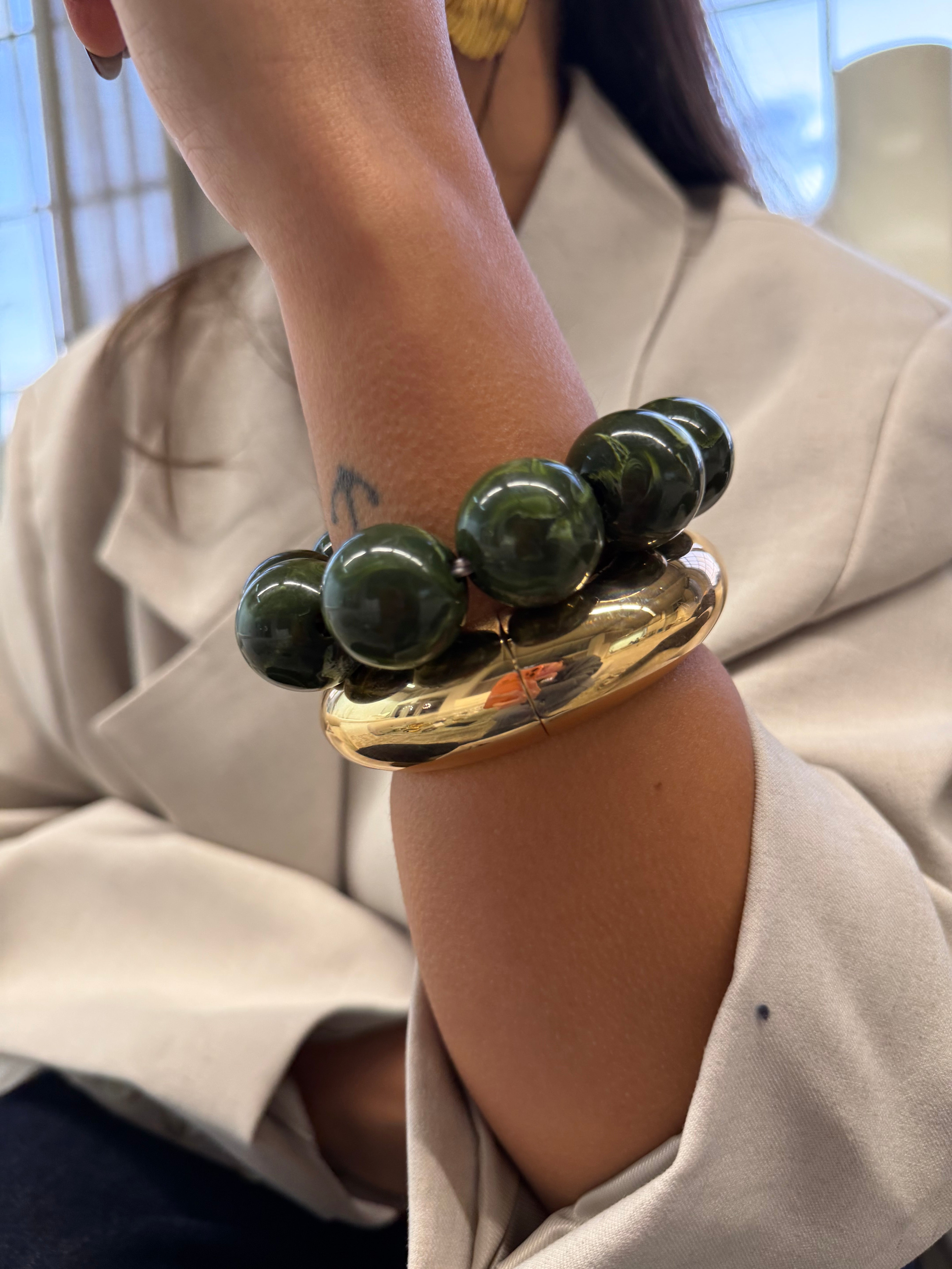 Bracelet jonc résine BOULE vert