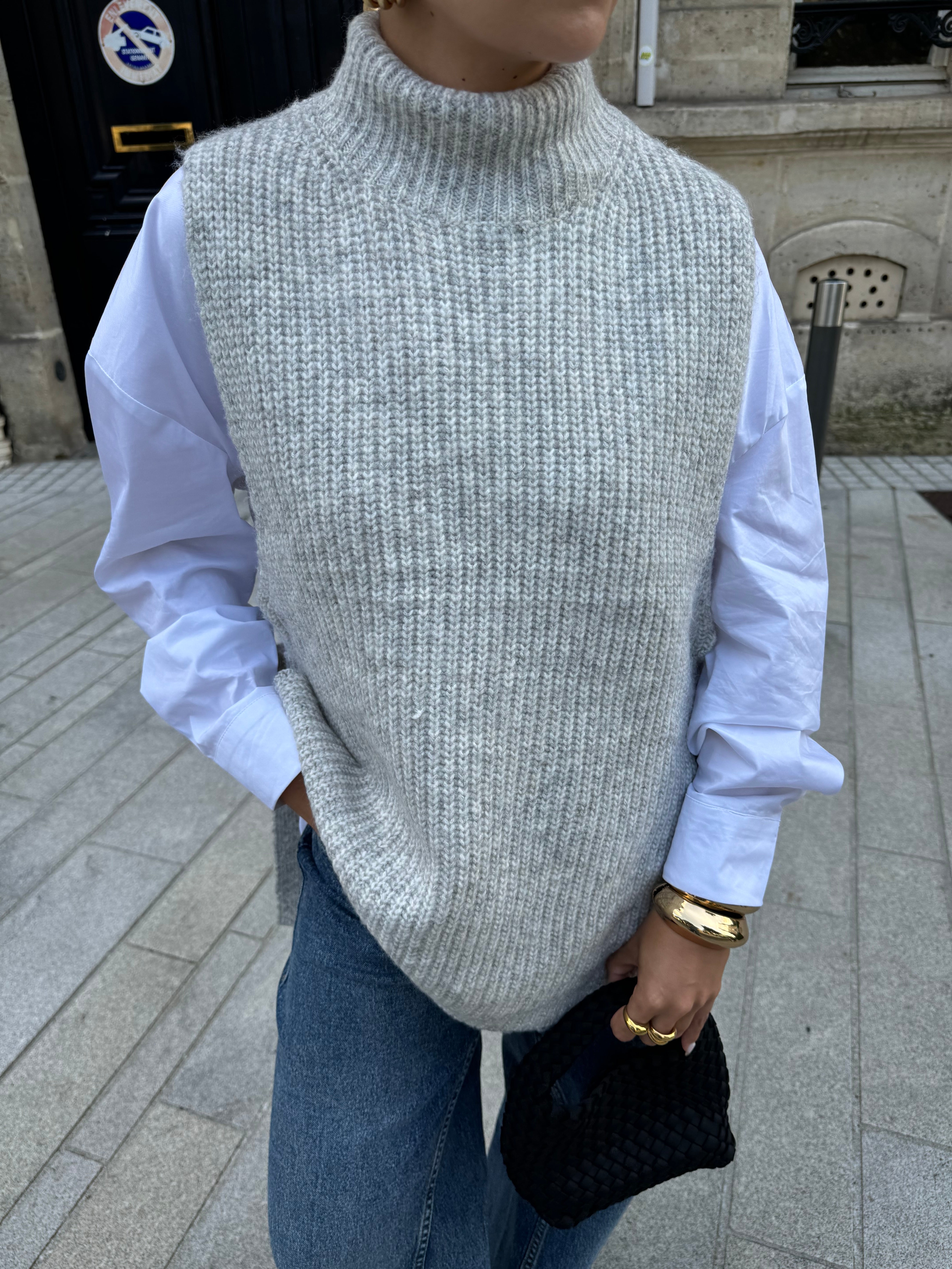 Pull SWEE sans manche gris (67285)