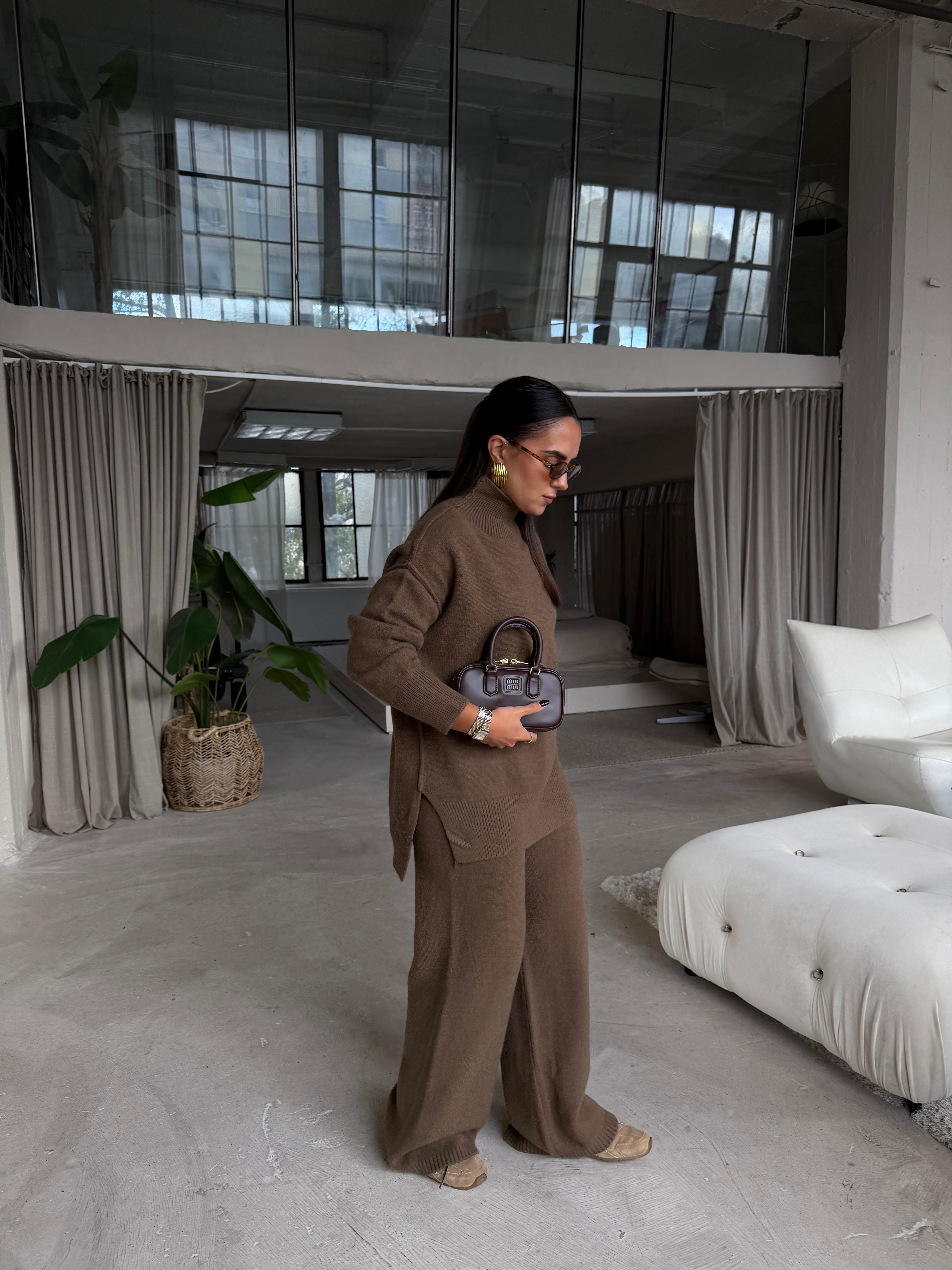 Ensemble COSY camel (JMT703)