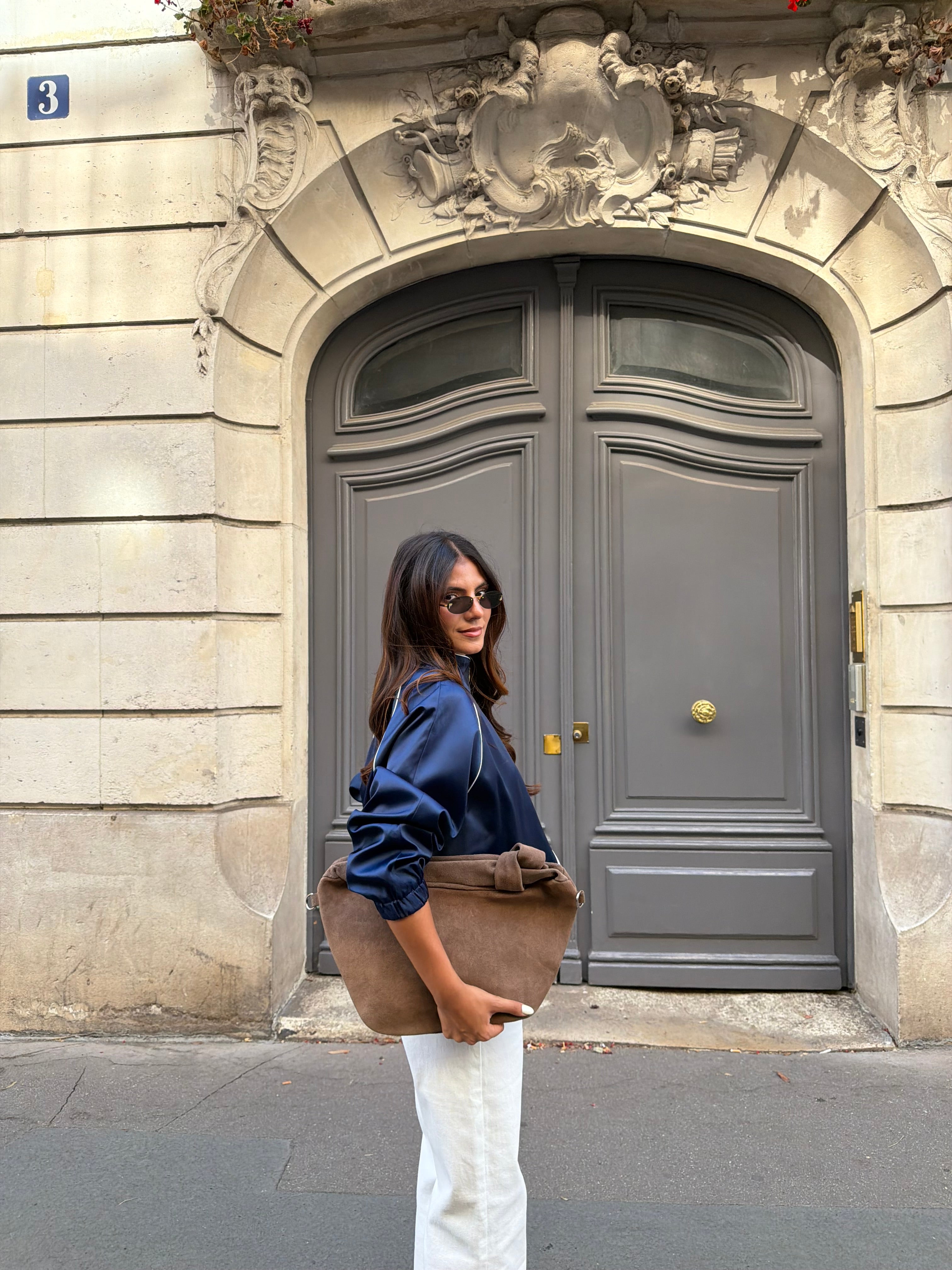 Veste satinée bleue marine (MD916)
