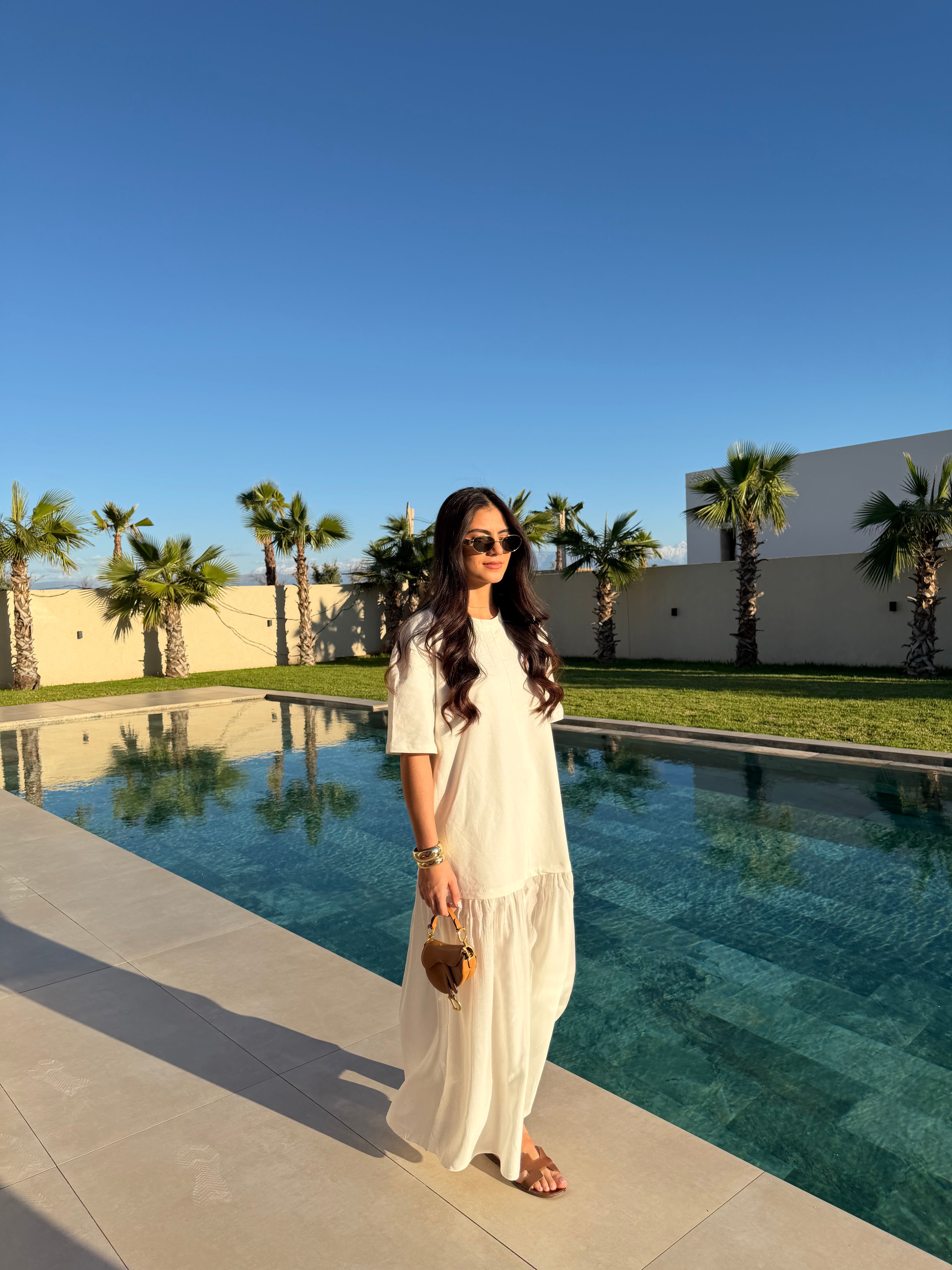 Robe longue t-shirt blanche avec trait