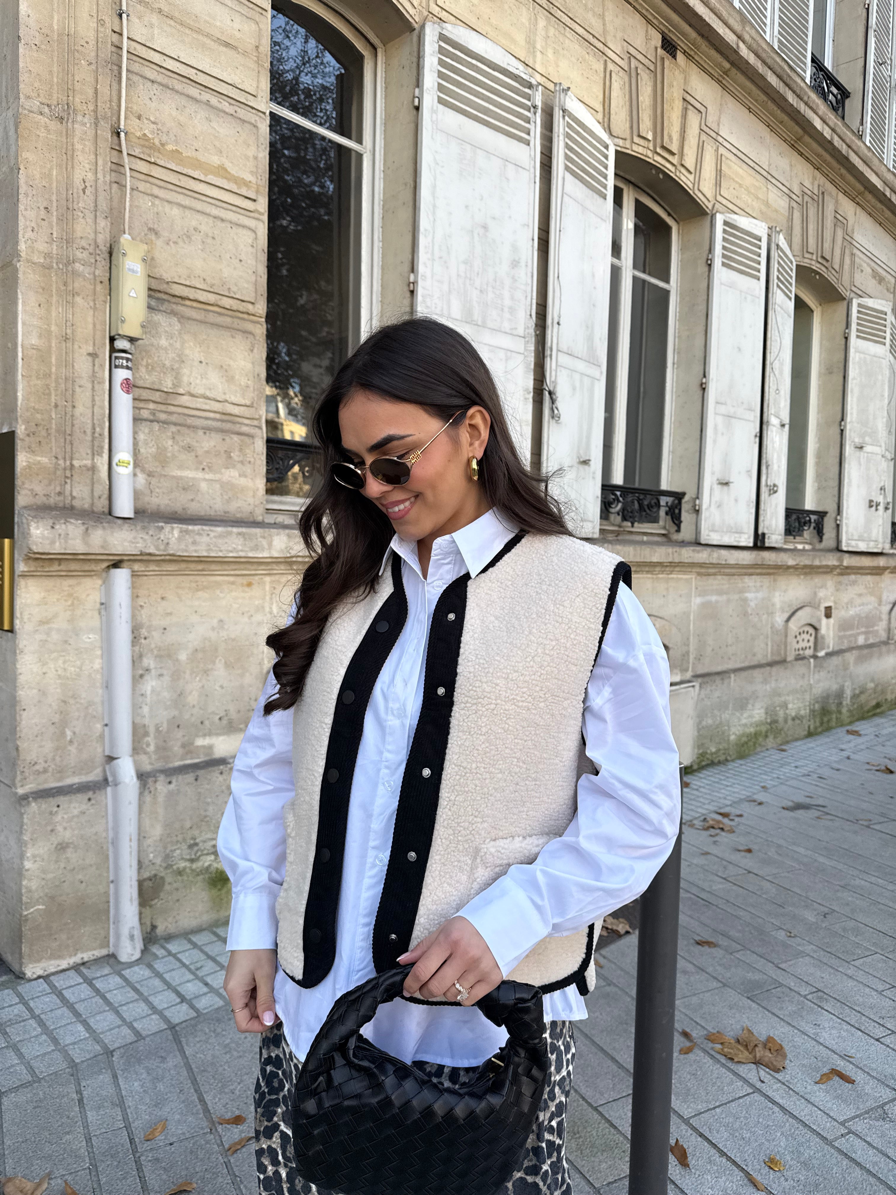 Veste sans manche moumoute beige et noire (7710)