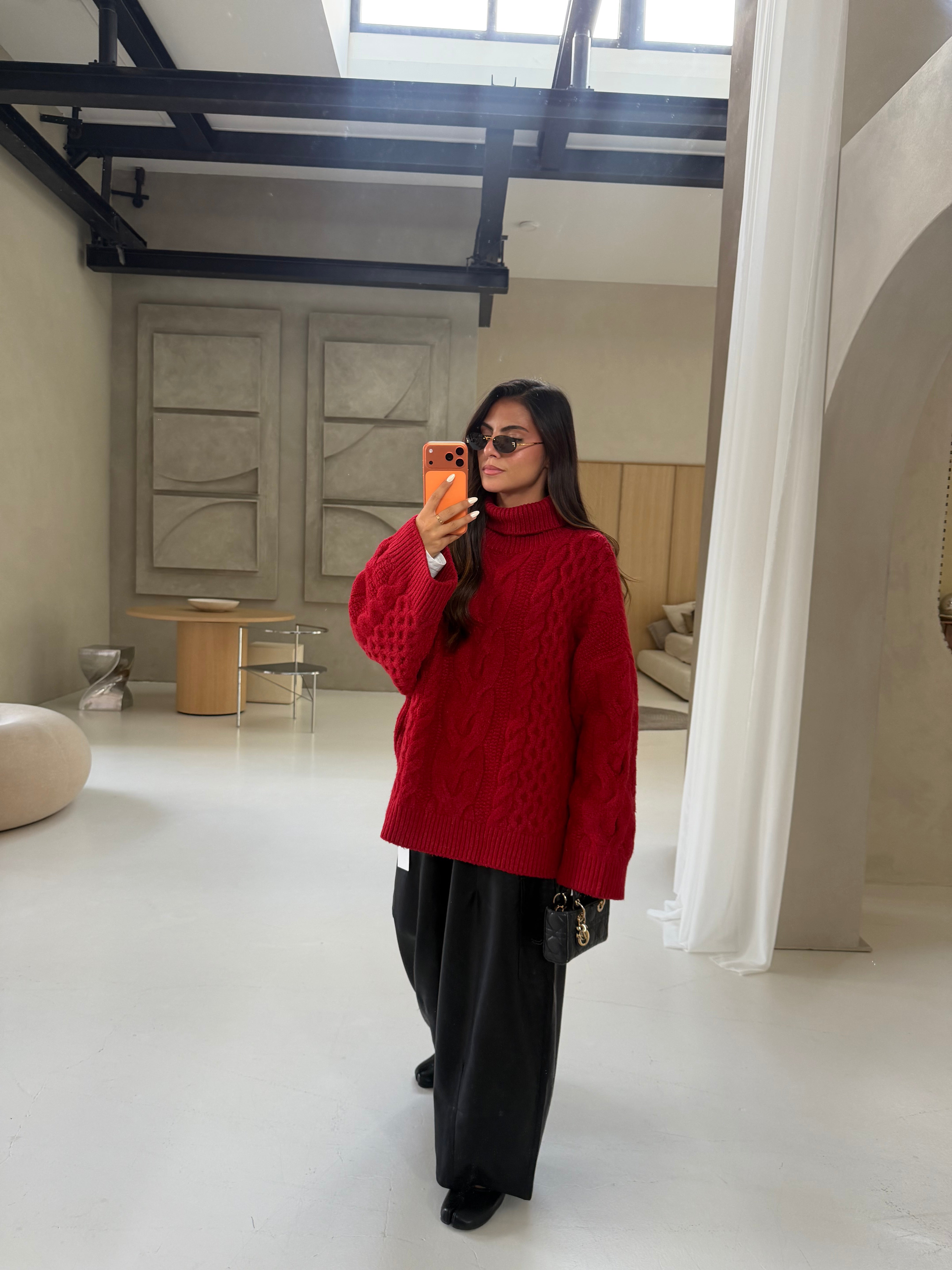 Pull col roulé rouge