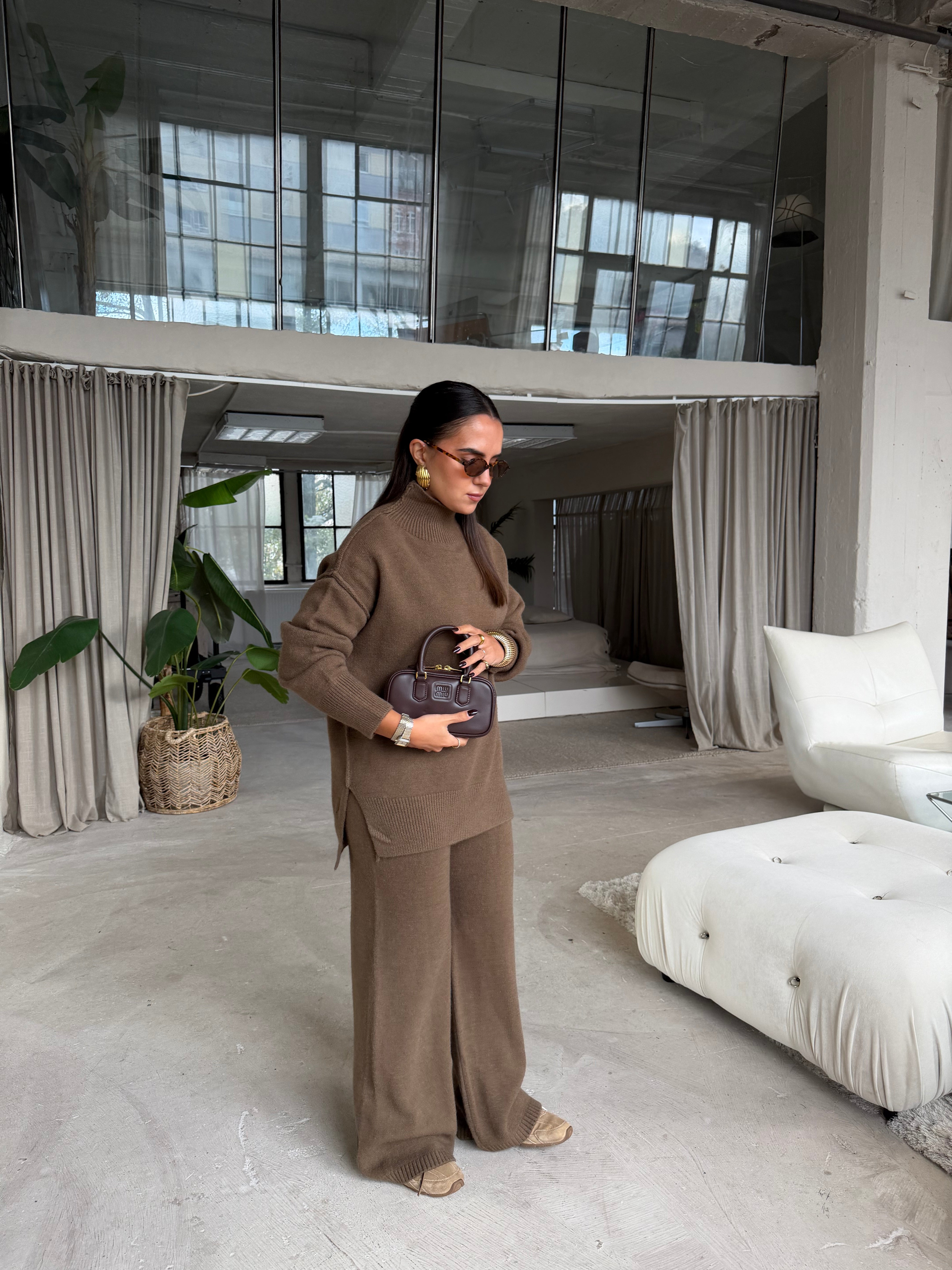 Ensemble COSY camel (JMT703)