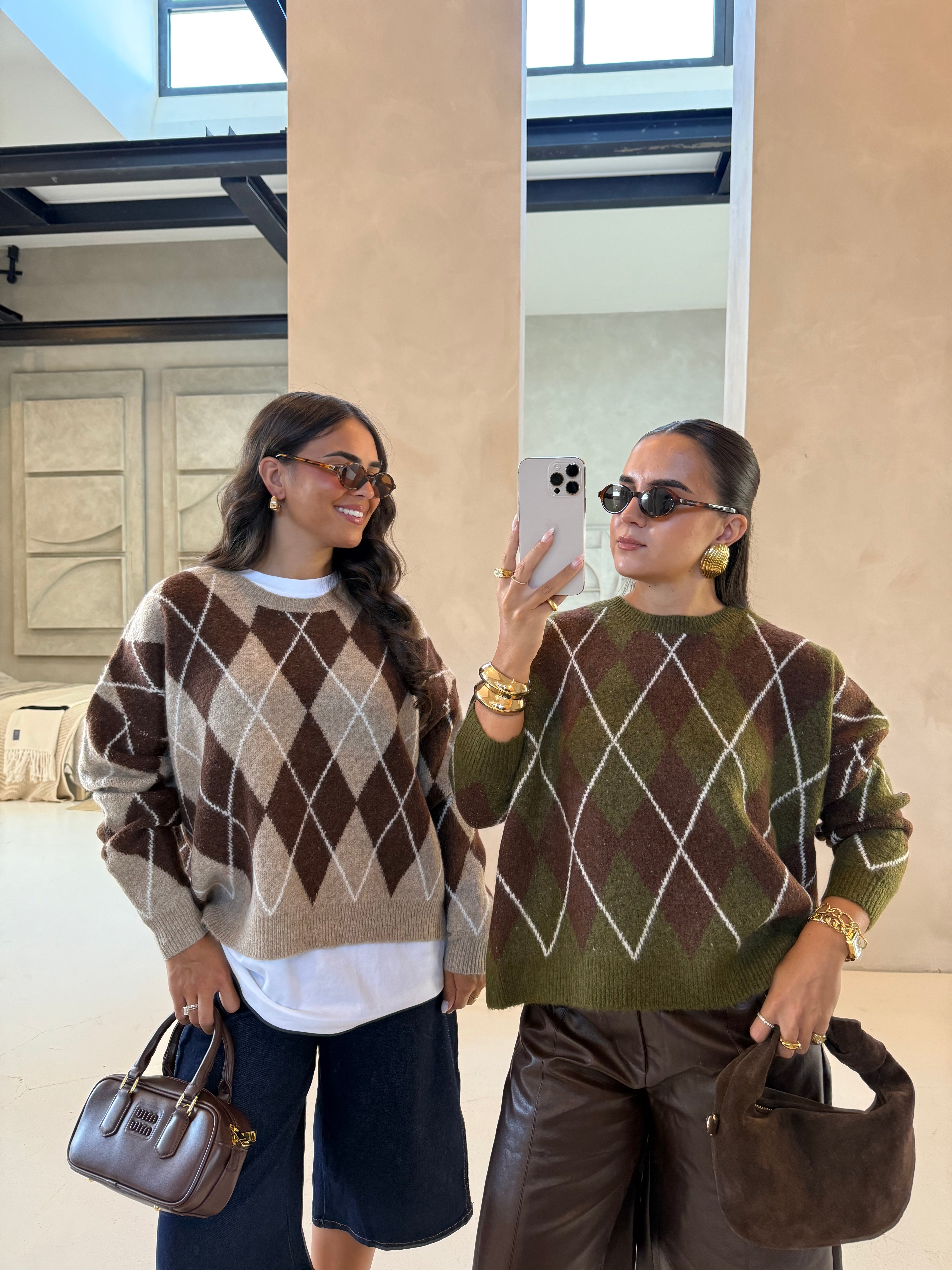 Pull à carreaux marron (TL228)