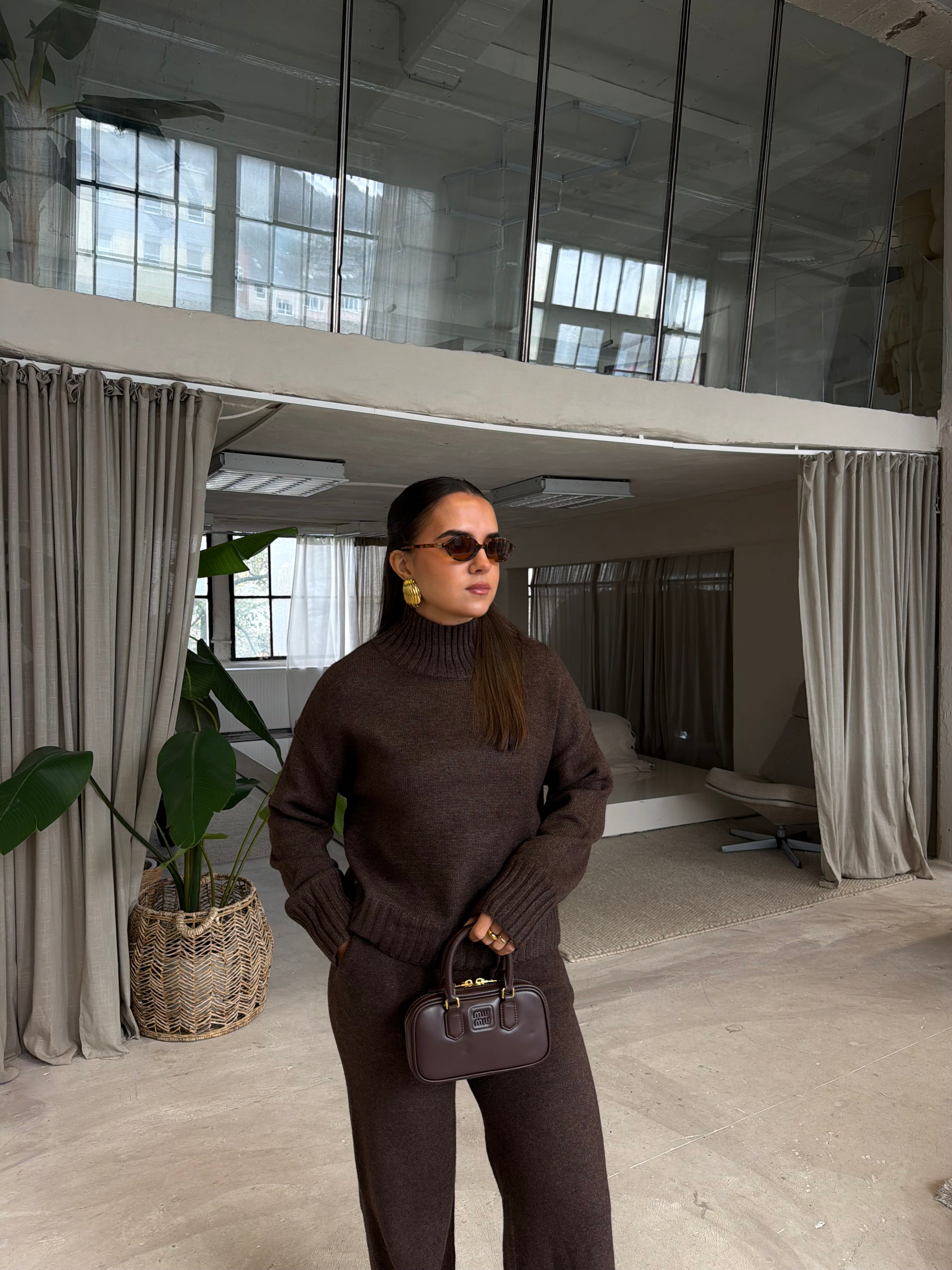 Ensemble EXA MARRON (1896-1898)