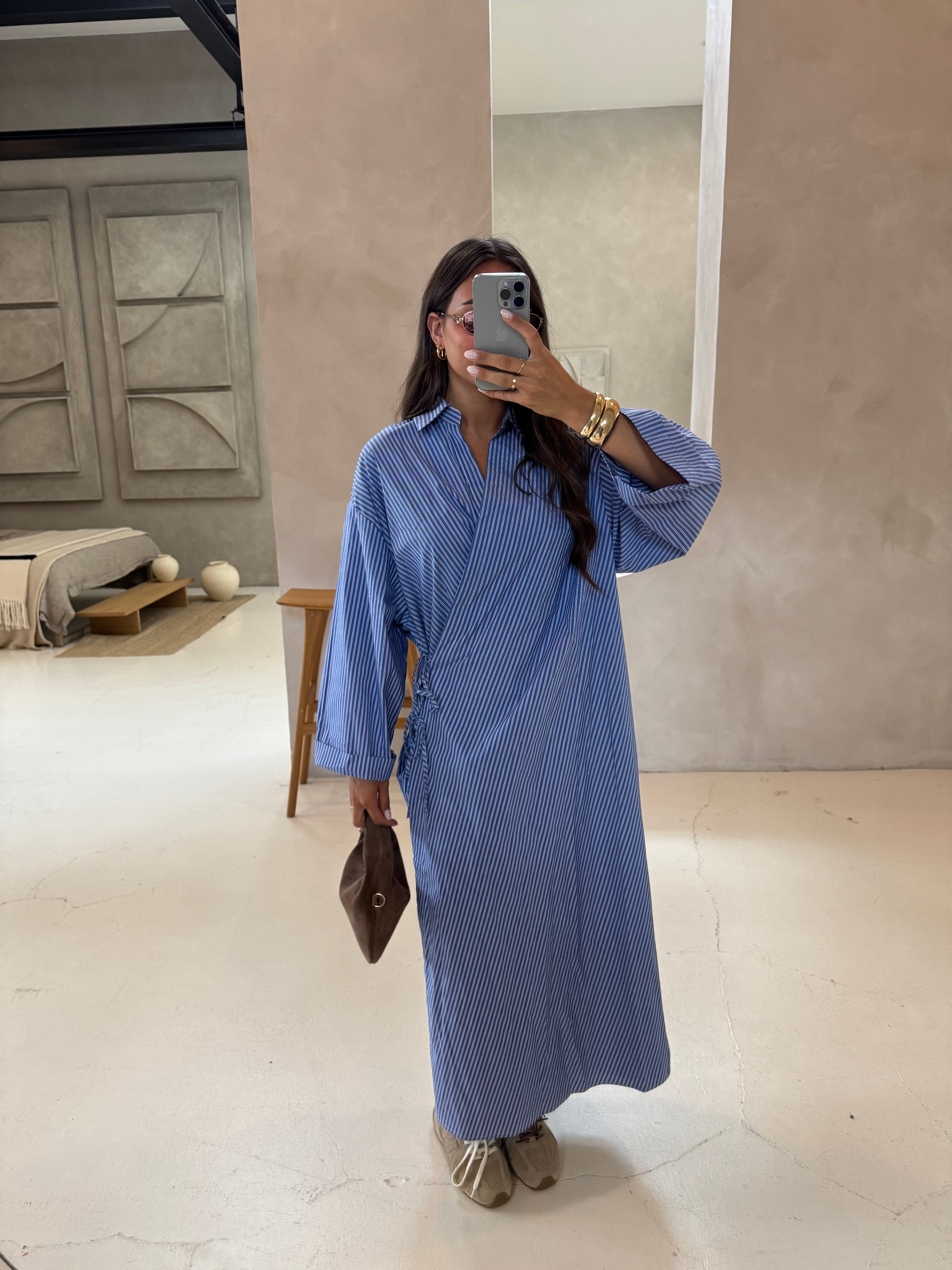 Robe longue à rayures bleu foncée (51127)