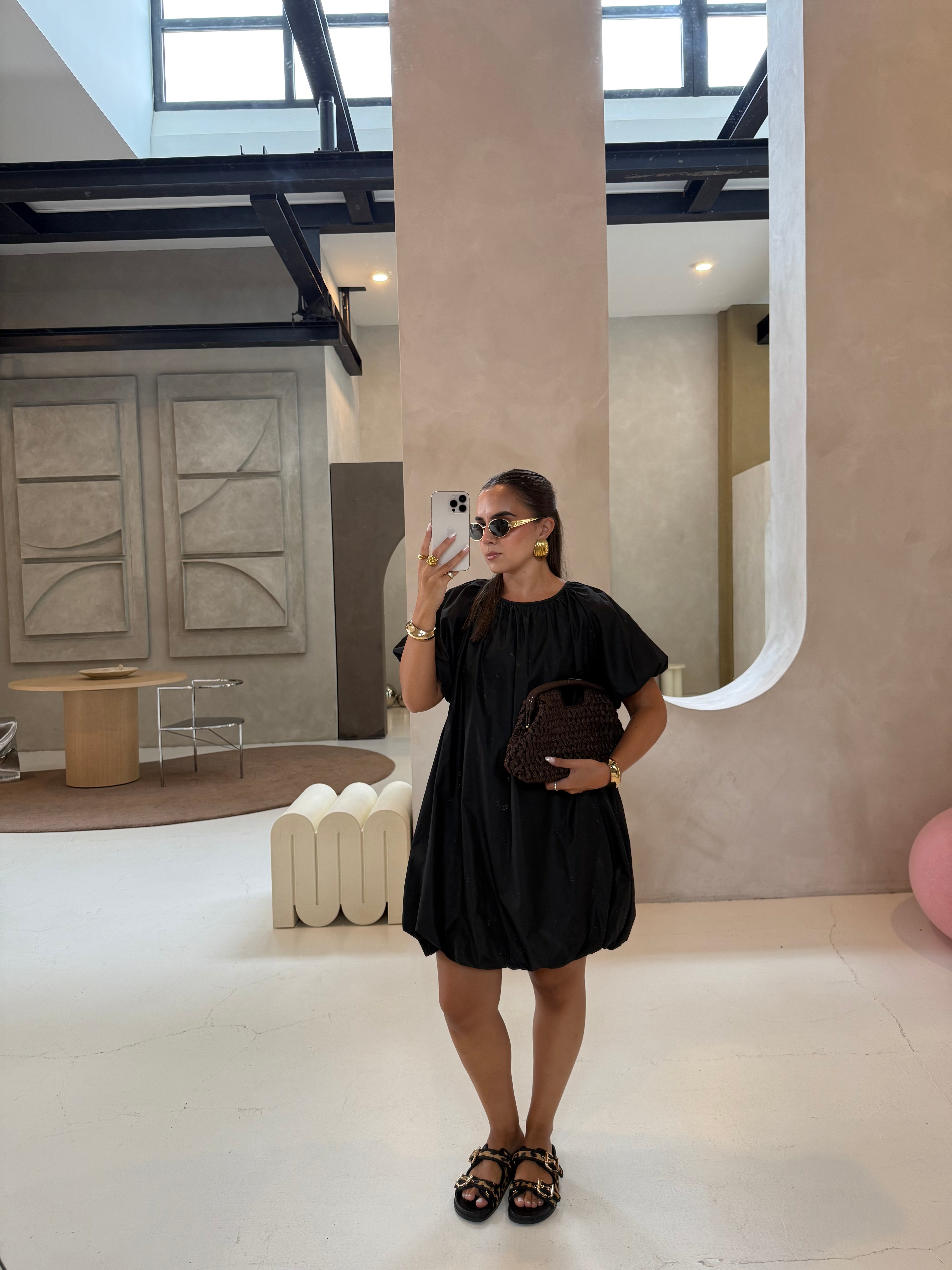 Robe LUA courte noire (SC236)